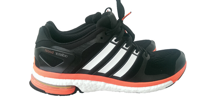 adidas Adistar Boost ESM im Seitenprofil und im Laufschuhtest von Laufsportschuhe